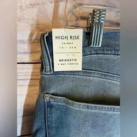 Lucky brand women’s high rise Bridgette skinny jeans - Picture 5 of 6